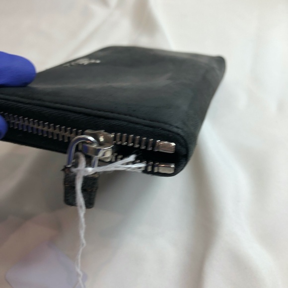 Prada Black Zip Around Wallet EUC - Picture 7 of 11